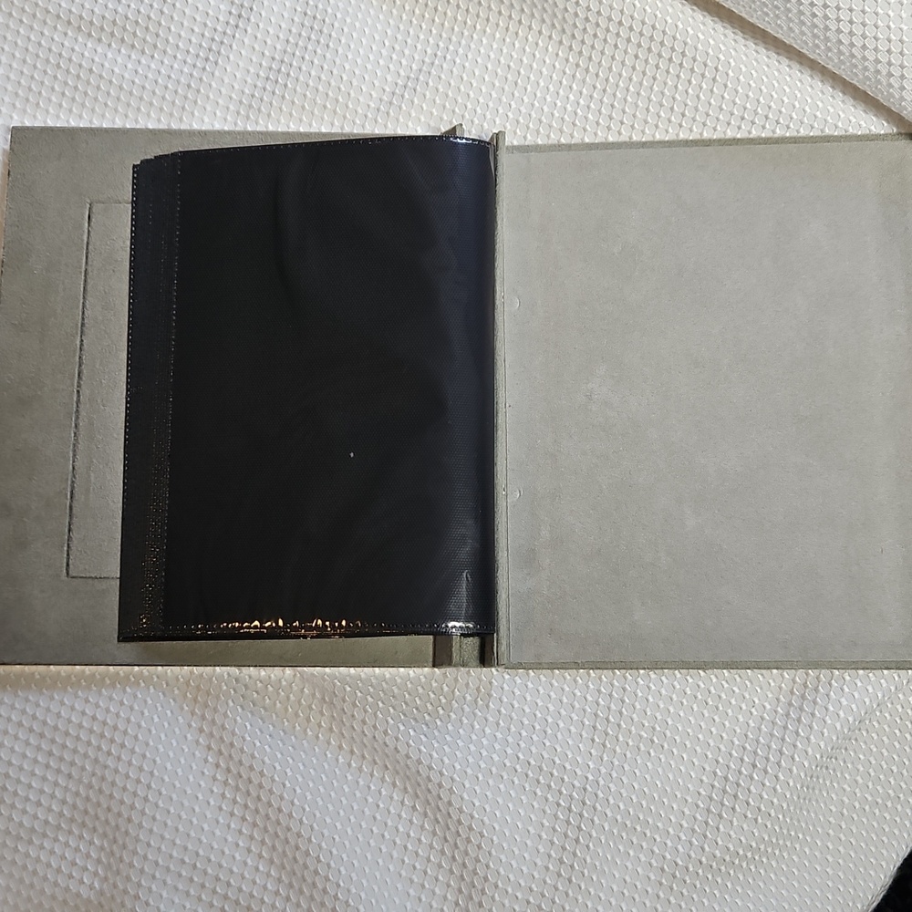 KATE SPADE BELLE BOULEVARD BOOKSHEKF ALBUM/ PHOTO FRAME 5X7 - Picture 5 of 8